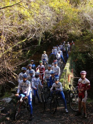 O equipo, adestrando nas Fragas do Eume esta semana